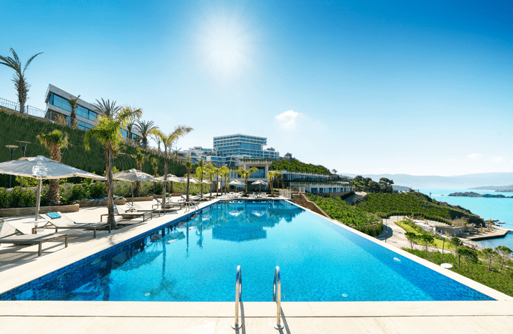 New Commercial Pool Construction